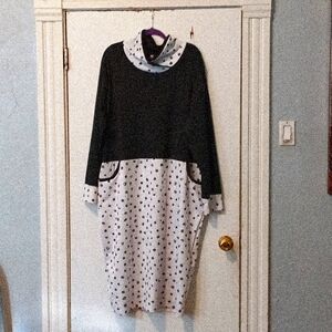 Miss Look black and white polka dots dress (5X or like 3X)